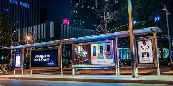 魅族花20萬打造了一個公交站牌廣告，結(jié)果···