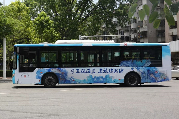 公益公交廣告如何既好看又有價(jià)值，珠海公交車(chē)廣告為你打個(gè)樣!