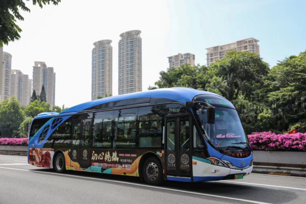 珠海巴士廣告車(chē)身價(jià)格多少錢(qián)？珠海公交車(chē)廣告線(xiàn)路優(yōu)勢(shì)餐飲案例