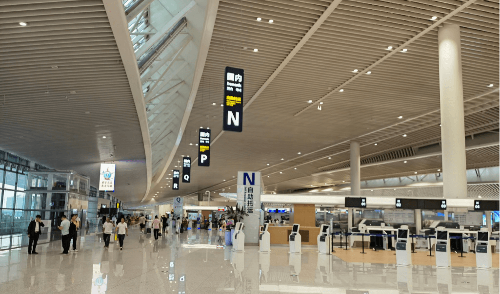 青島膠東機場廣告價格多少錢？青島機場航站樓最醒目廣告位優(yōu)勢
