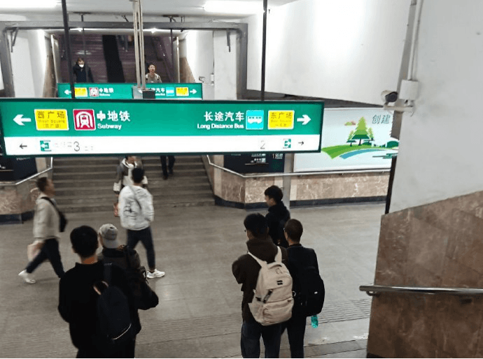 鄭州站廣告價格收費多少錢？鄭州火車站高鐵春運熱門出站廣告位