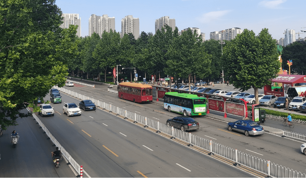 邢臺候車亭站臺廣告價格多少錢？邢臺公交車站站亭廣告位置優(yōu)勢