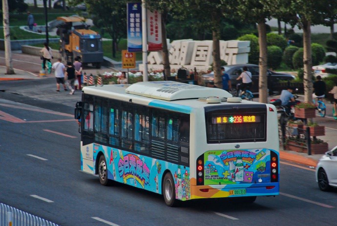 沈陽公交車巴士廣告價格收費標準，沈陽公交車身貼廣告案例優(yōu)勢