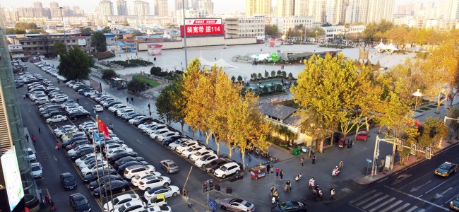 周口戶外LED大屏廣告價格收費，周口五一文化廣場地標(biāo)大屏LED廣告