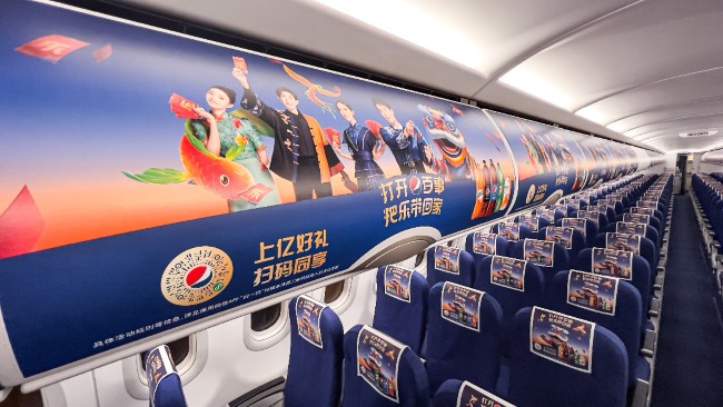 華夏航空行李架頭枕巾廣告投放，華夏機(jī)載小桌板廣告價(jià)格